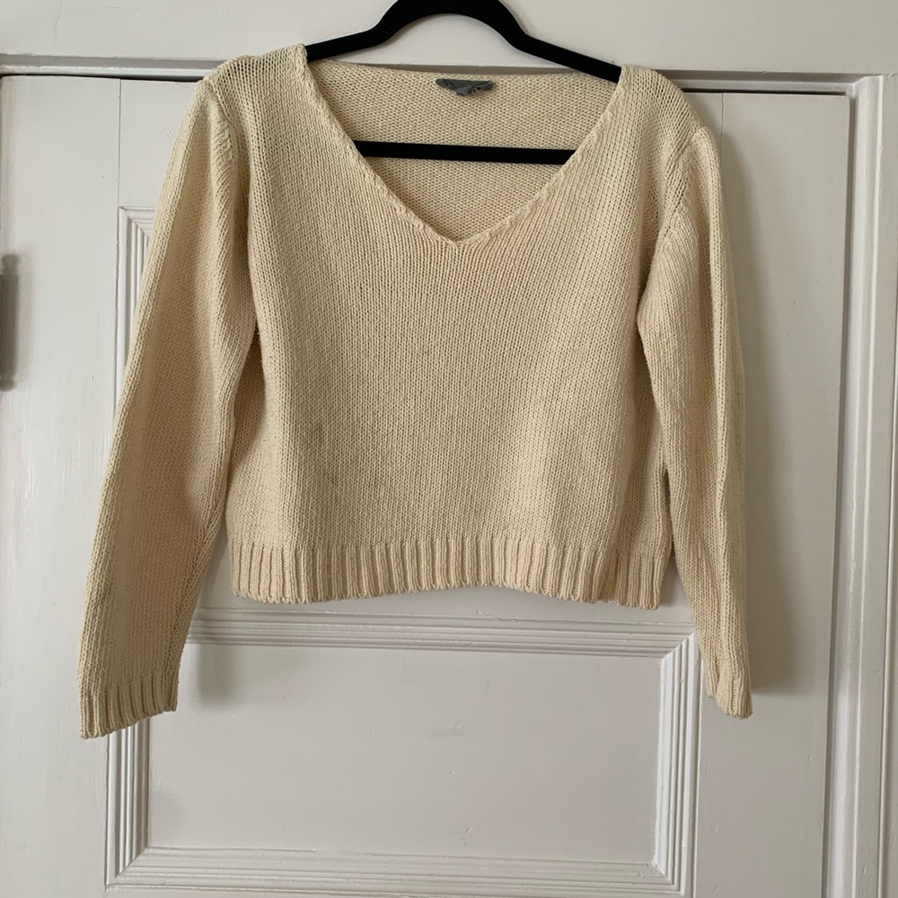 Very Stylish Urban Outfitters Cropped Sweater